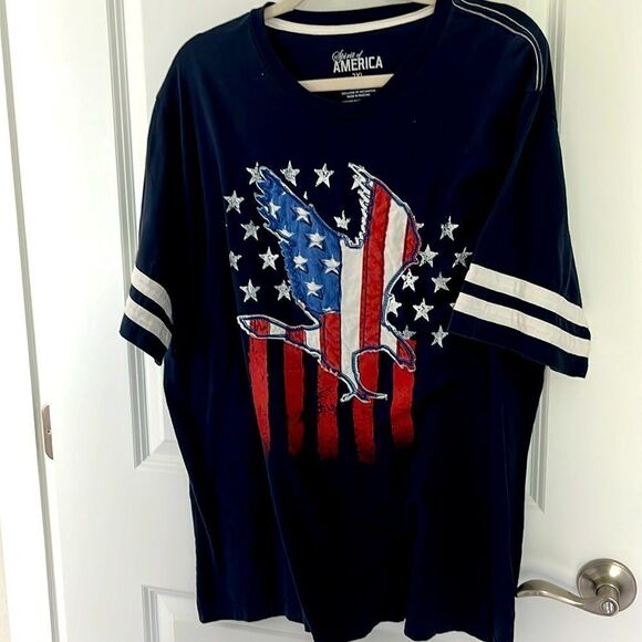 Spirit of America American Flag Raised Eagle Raw hem Great Patriotic Unisex - Picture 1 of 6